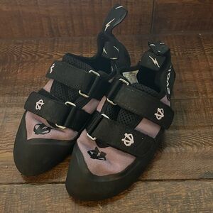 Evolv Rock Climbing Shoes